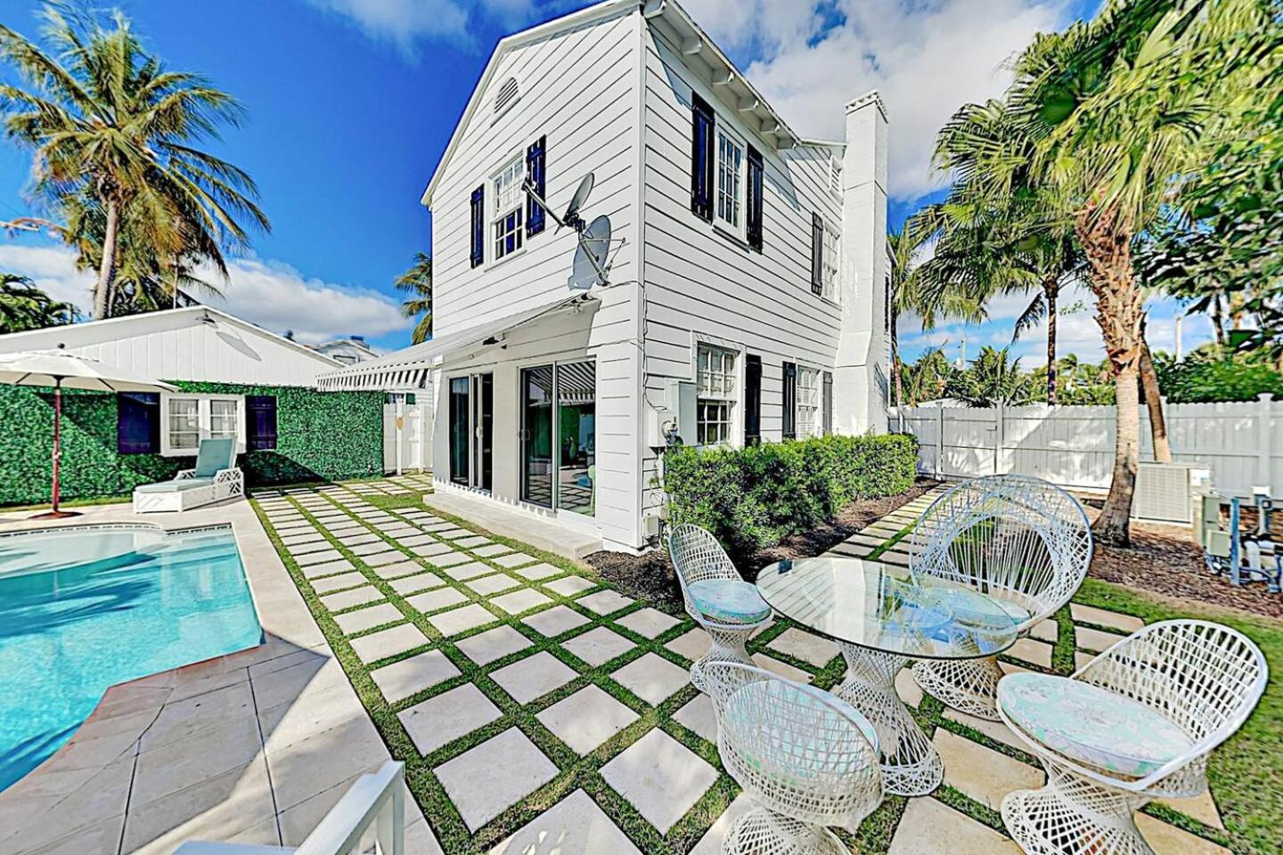 Palm Paradise. Steps To Intercoastal. Walk To Shops Villa West Palm Beach Bagian luar foto